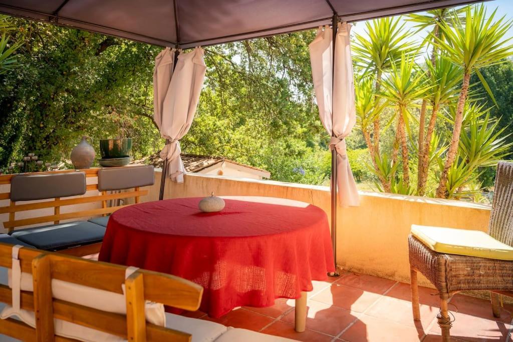 Villa Rhea Roquebrune-sur-Argens Exterior photo